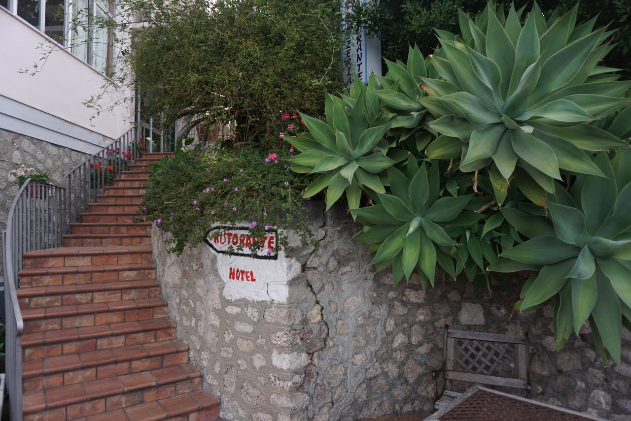 Hotel Villa Souvenir Forza d'Agro Luaran gambar