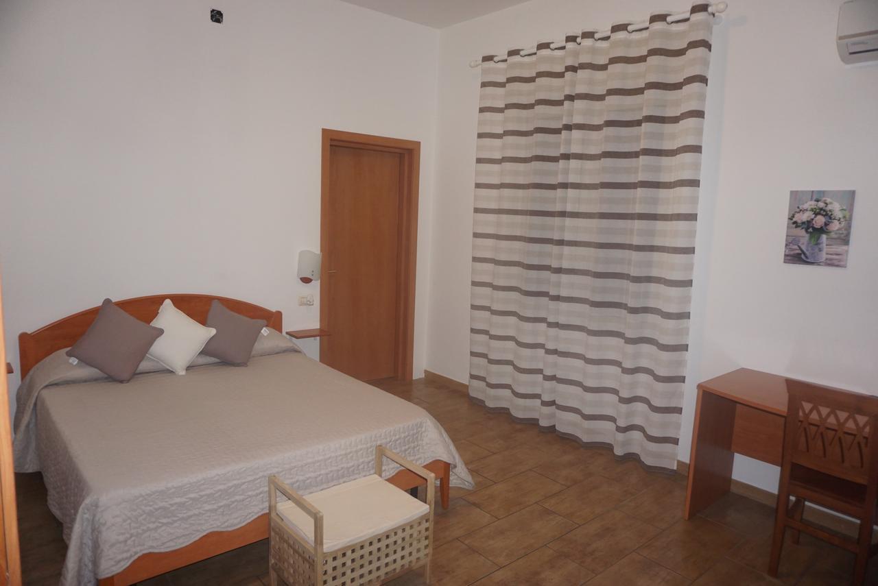 Hotel Villa Souvenir Forza d'Agro Luaran gambar