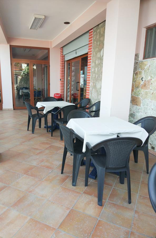 Hotel Villa Souvenir Forza d'Agro Luaran gambar